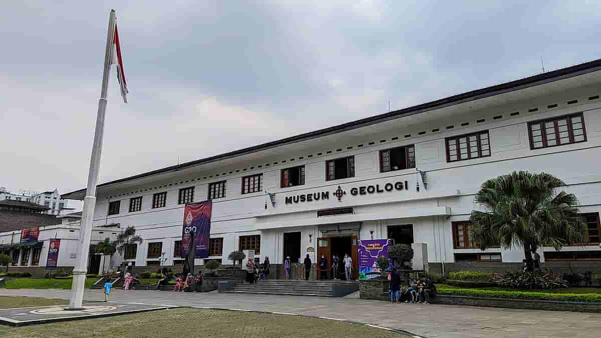 Bandung Geological Museum