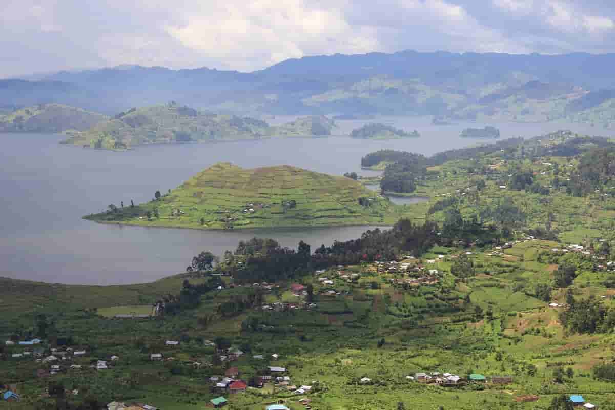 Lake Mutanda